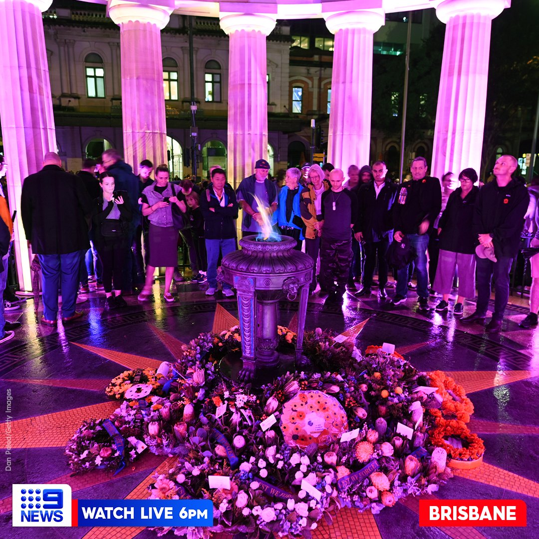 9NewsQueensland's tweet photo. Thousands of Queenslanders, young and old, flocked to dawn services and marches across the state this morning to pay their respects to the Anzacs.

MORE: https://t.co/7WhHsZ1Lu4

#9News https://t.co/6pZ4keBiFa