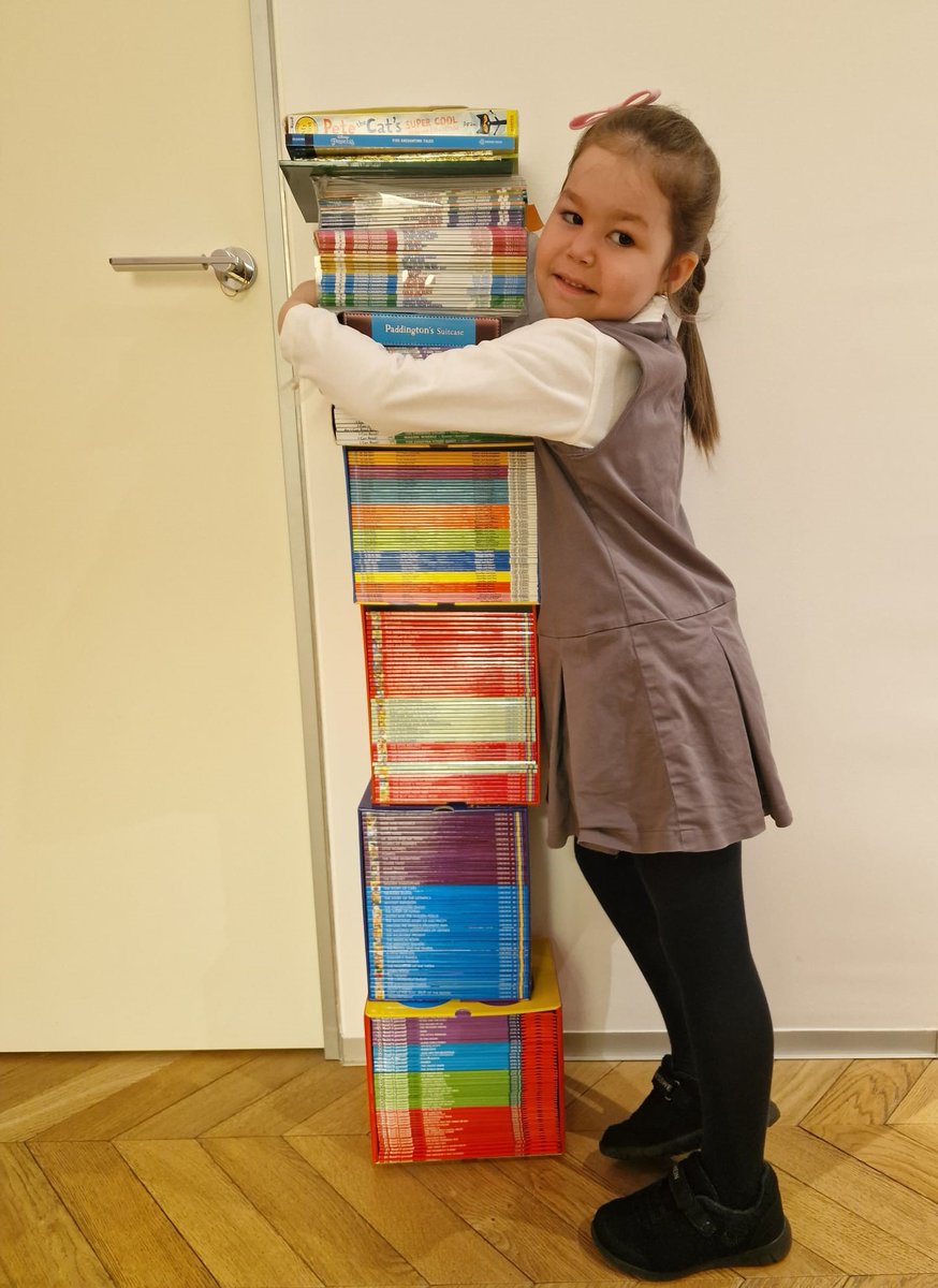 🌠Ioana in Year 1 is a passionate reader and has read her height in books!
 
At just 5 years old, Ioana has already devoured over 280 books from her personal library.
 
#schoolstories #inspiringschoolstories #lovetoread #worldbookday