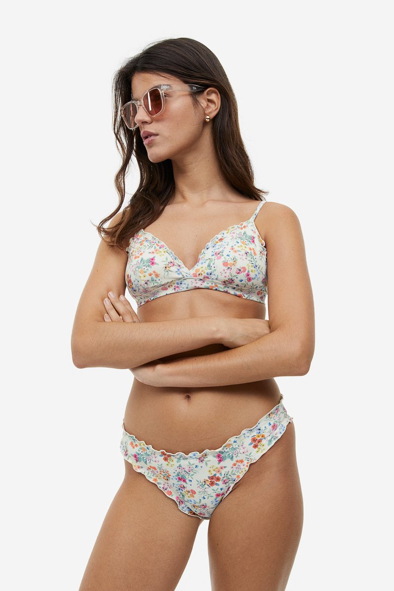 hmphilippines's tweet photo. SUMMER READY! Make waves in our trendy summer wear! βοΈ #TropicalEssentials #HM
Explore and shop for your next favorite swimsuits, bikinis and beach styles starting from P899! See you in stores and online: https://t.co/D1PcIdxwGq https://t.co/qK3eC8ZIfm