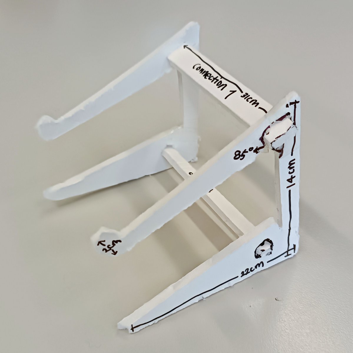 jhjgubbels's tweet photo. Iteration 1 of a new approach to using the #MYPDesign #DesignCycle in #Grade8 is almost done. Each student needs to get through the cycle at least 3 times in this two-month unit - Iteratively improving their design and #learningByDoing. #UNISDesign https://t.co/m5yyOZZBDx https://t.co/4pwXo0DO4t
