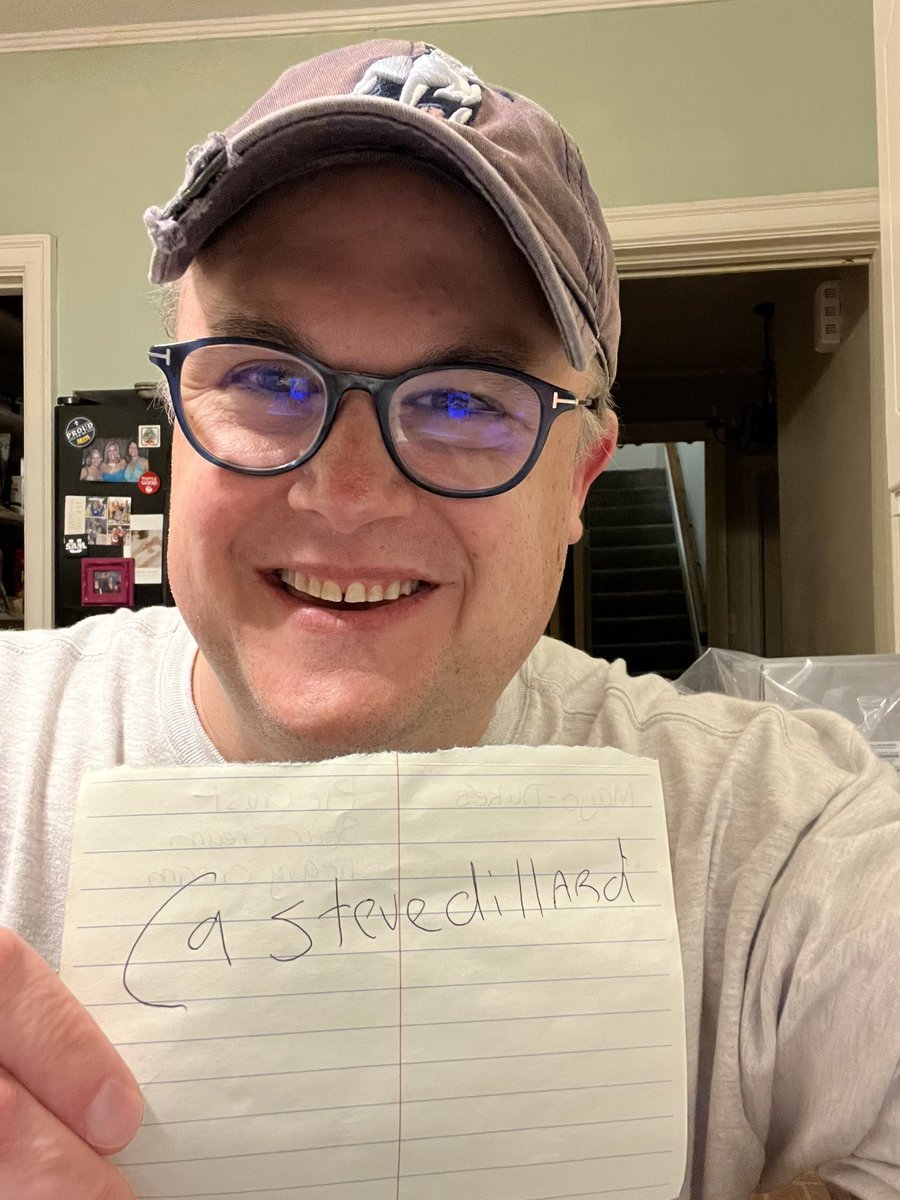 lawprofblawg's tweet photo. As you know @stevedillard has been locked out of his original account, and has posted pics to prove that it is really him.
It's time that I make a confession.
#selfverification #Lawtwitter #Satire https://t.co/HpFlOyyBqM