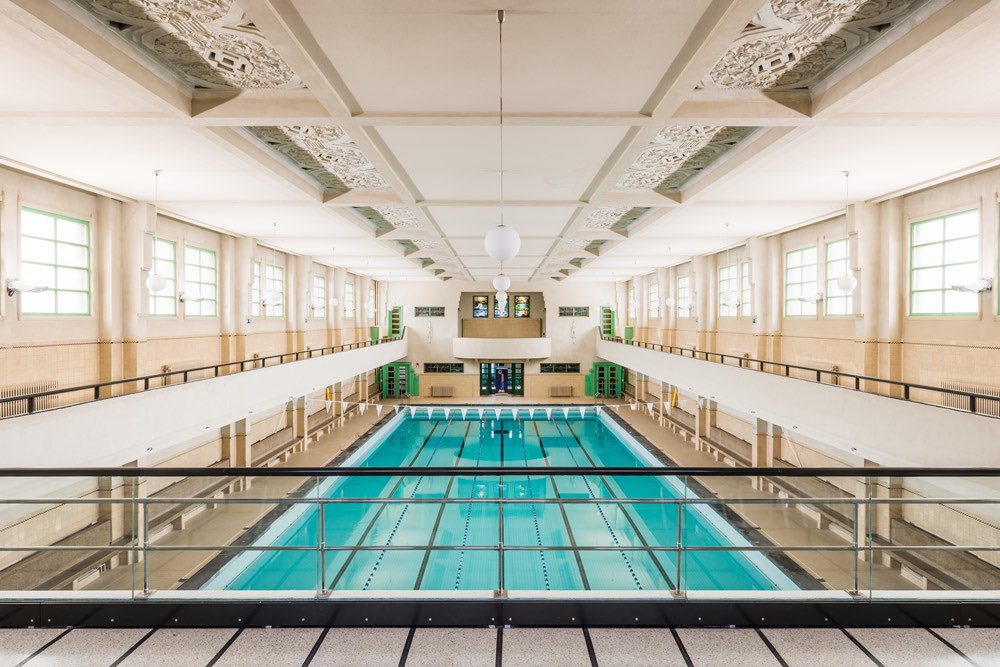 BrunoVermeire's tweet photo. Today will be a busy working day, several visits on the program. But now we first drive to the swimming pool for our second swimming session of the week. Sporty start with motivation. #busyday #workingday #visitcustomer #program #first #pool #swim #swimming #sportystart https://t.co/IzelahodP0