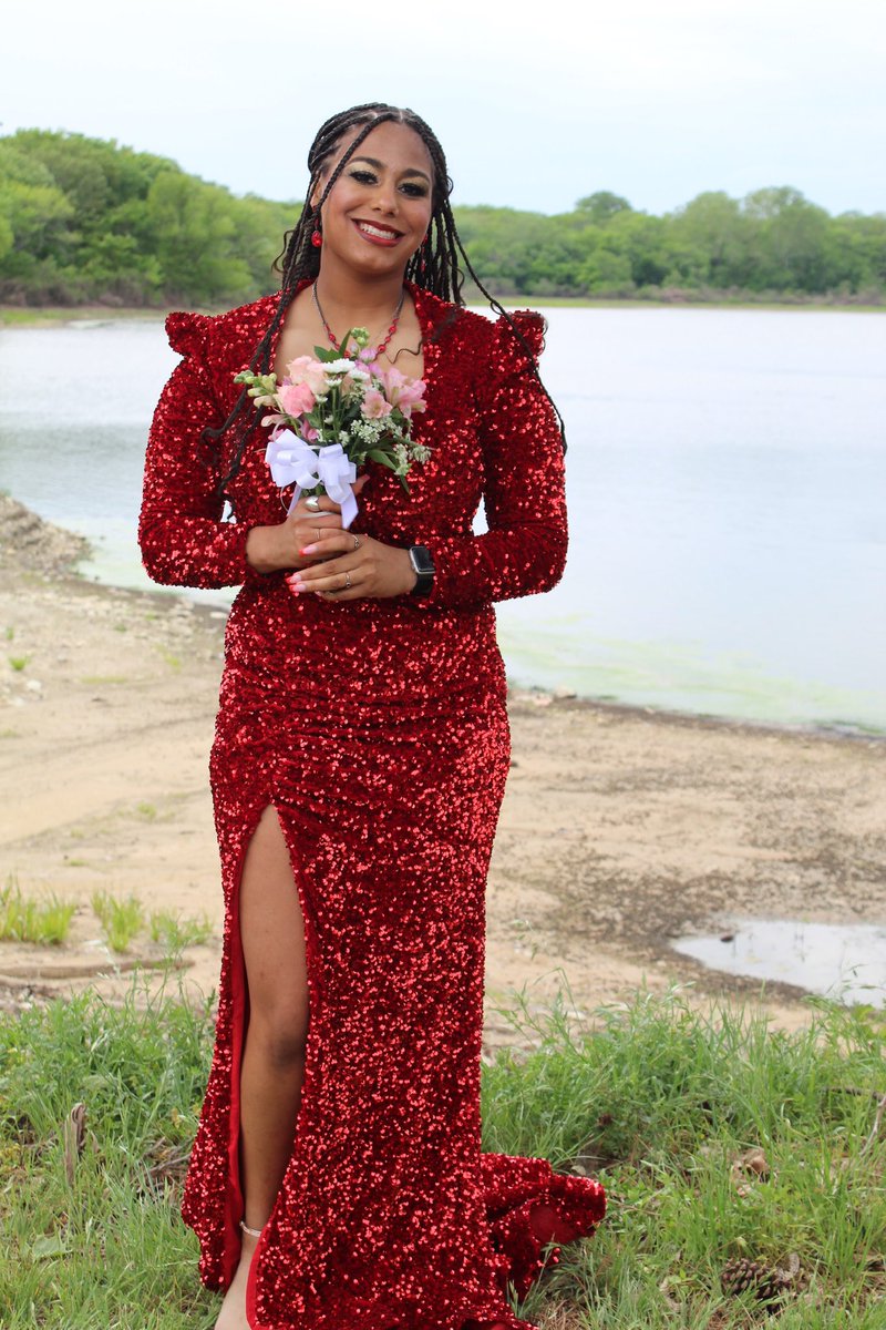AddisinP's tweet photo. @Addiecakes01 junior prom. https://t.co/1zmdx3qxxP