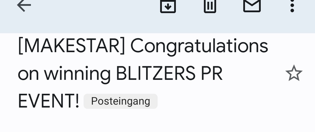 ONLYPWARKJISUNG's tweet photo. OMG I GET A SIGNED PC 😭#kpop #블리처스 #BLITZERS #LookingForBLEE #blitzerskpop #kpopfyp #jinhwa #sya #go_u #chris #juhan #lutan #wooju https://t.co/vqWIj1uJgQ