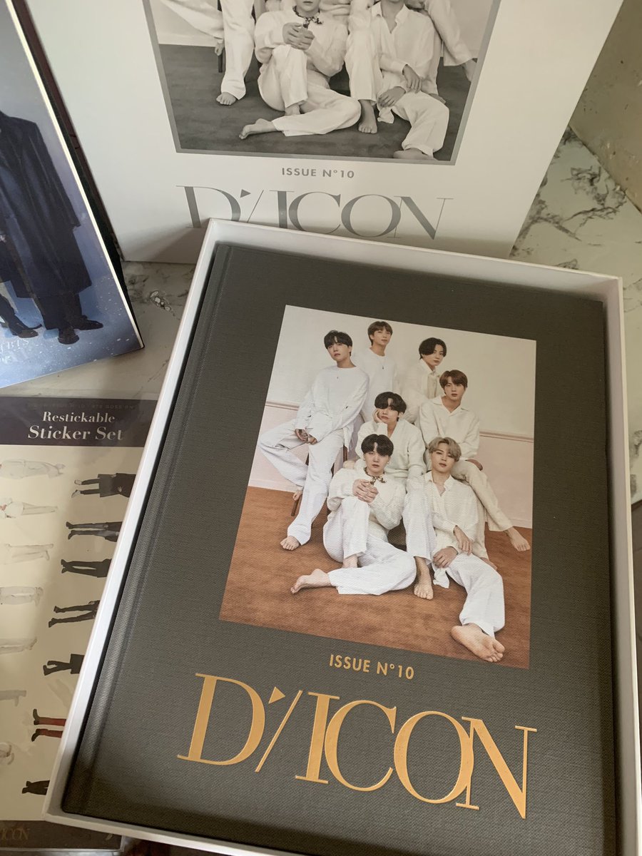 _wintertaegi's tweet photo. Interest Check! 

WTS LFB 

V DICON Eng ver and WSJ V Cover Magazine complete inclusions! 
P3,500
Issue: small dent 

BTS GROUP DICON Eng ver complete inclusions! 
P3,000

Both for only P6,000! 

All are in mint condition🤍

📍Las Pinas City, 1740 https://t.co/LFMIpdxie1