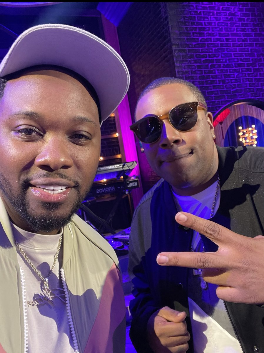 DjAktive's tweet image. Good show tonight ⁦@FallonTonight⁩ ⁦@jimmyfallon⁩ ⁦@kenanthompson⁩ #BBe #NBC #Thatsmyjam