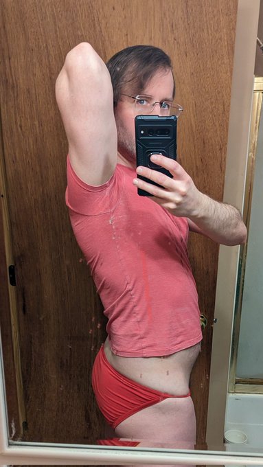 After 6 months at the gym, with a few breaks from ilnes and injury, I've come very far in getting back