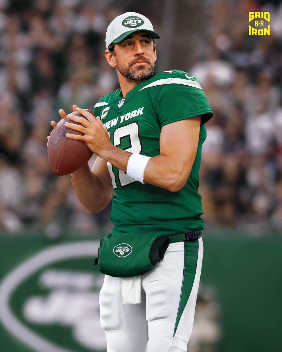 BoyGreen25's tweet photo. The #Jets will have "at least 5 primetime games" (it could be 6) when the 2023 schedule drops in May, per @AdamSchefter on @espn's NFL Live.

GET READY FOR THE BRIGHT LIGHTS OF NEW YORK BABY! #TakeFlight https://t.co/B59MZ4YpSC