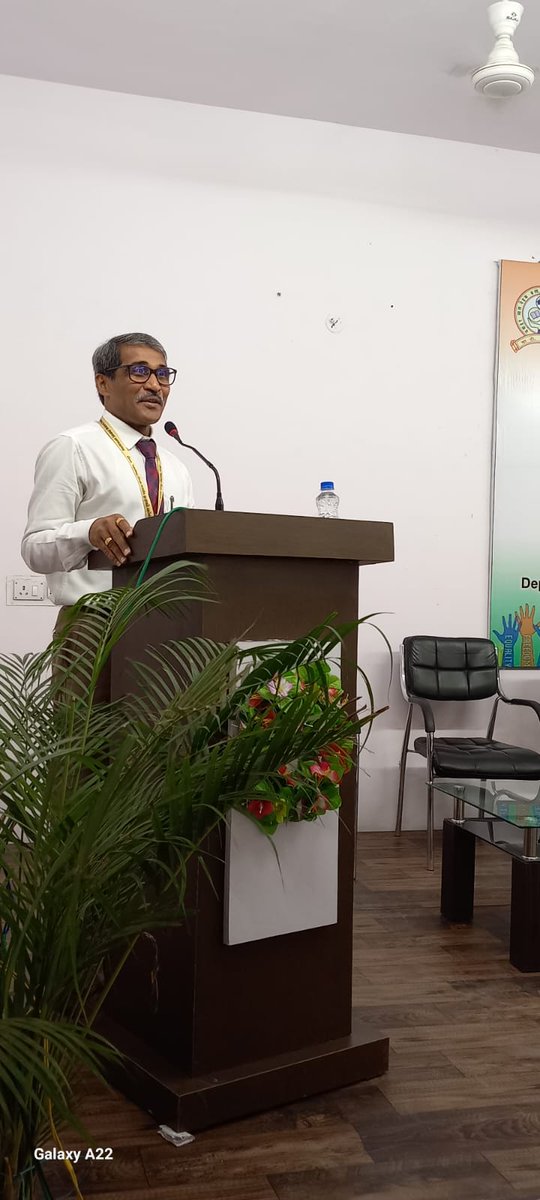 pskadu's tweet photo. Delivered talk on *"Human Rights and Dignity from Gandhian Perspective"* in One day National Seminar on "Human Rights and Human Dignity" organized by IQAC,  Department of English and Commerce &amp; Management at  Jawaharlal Nehru Arts, commerce and Science College, Wadi,#Nagpur https://t.co/WtuzSVtz1O
