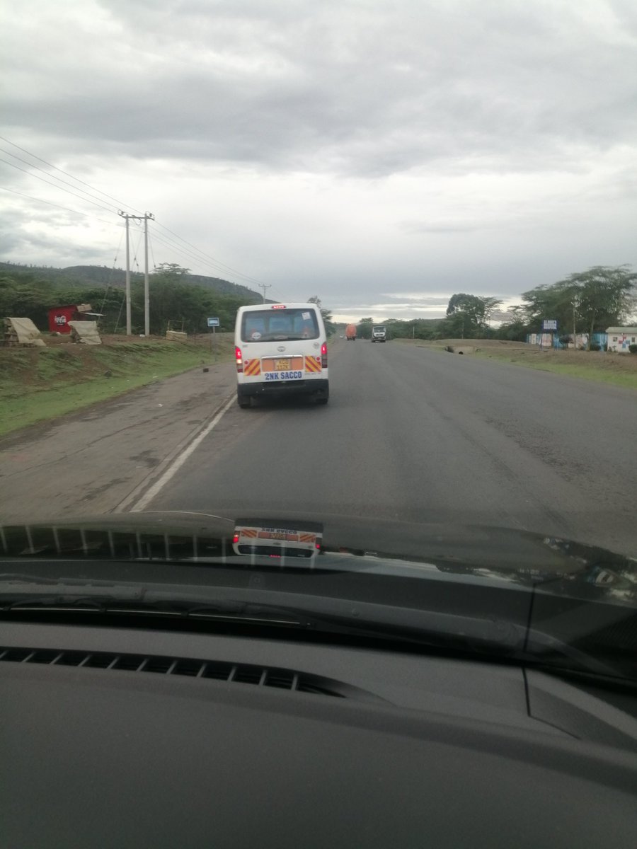 Njugushjam's tweet photo. @Ma3Route this 2NK matatu, along Nkr-Nrb highway has no speed governor. Overtook me at 100km/hr https://t.co/i1iYjTXDUR