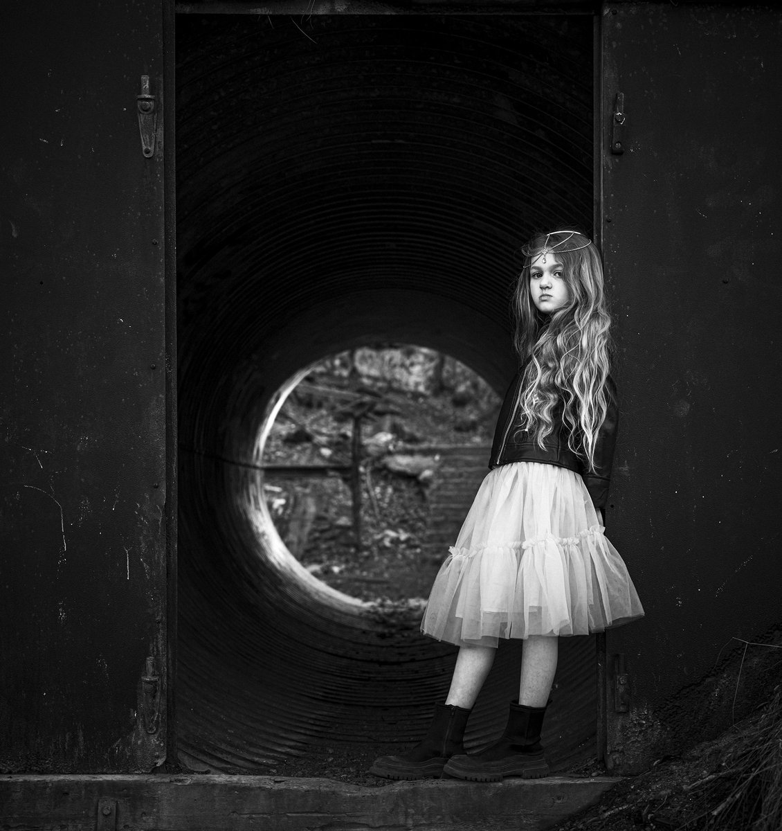 joakimhall's tweet photo. Supercoola Hailey fotograferad förra veckan. #porträttfoto #Stockholm #Vinterviken https://t.co/L2NsGnGZvq