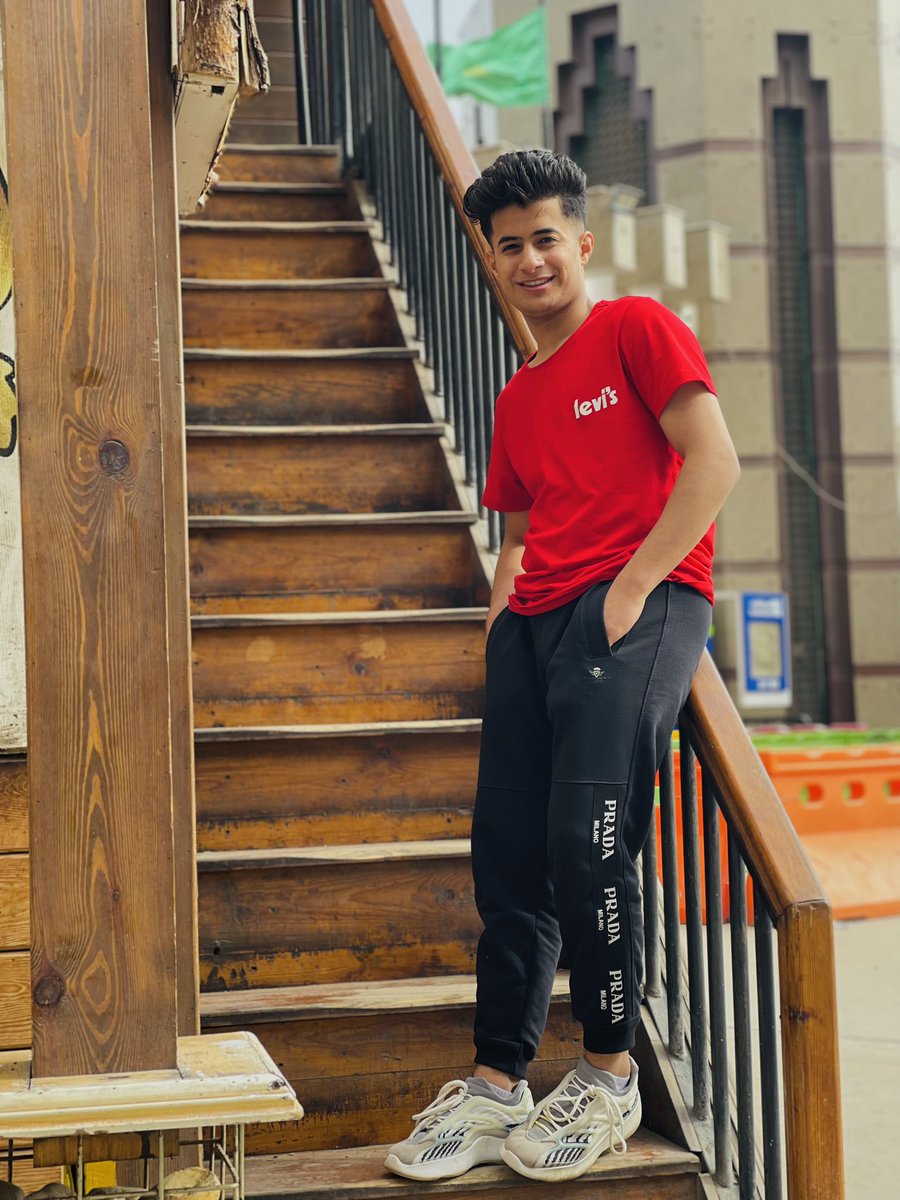 الاحمر حاجه تانيه يجماعه بجد😂😍♥️♥️♥️♥️