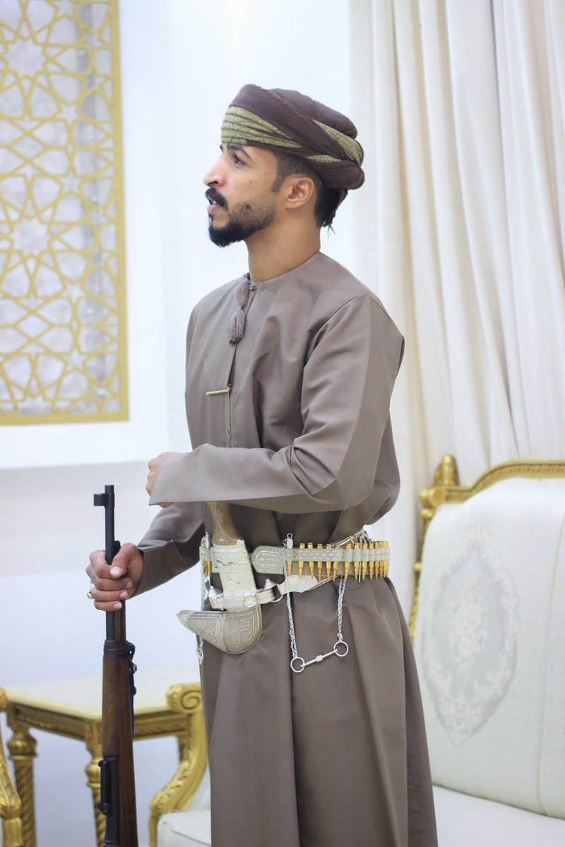 ealsalti7's tweet photo. عسى  أن تعود الأيام السعيدة ونعايدكم أعوامًا مديدة..🤎🤎🤎 https://t.co/N5FQAJ09Lf