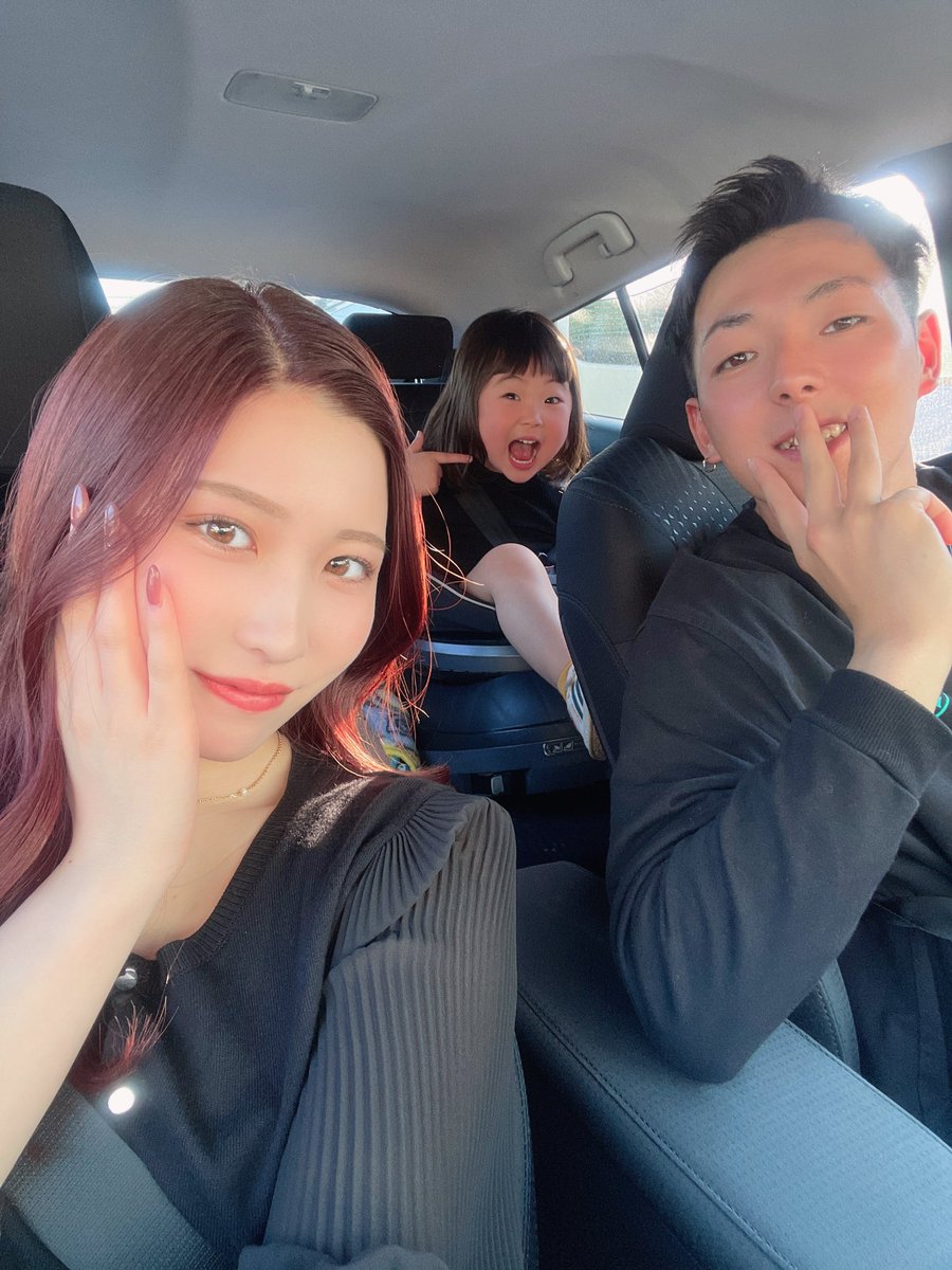 ____72pon's tweet photo. 髪色可愛いッ、るん🎶 https://t.co/ht7aShsYl6