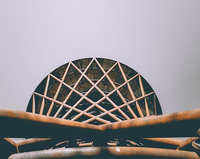 glitchin_matrix's tweet image. Photo By Peter Ivey-Hansen | Unsplash 
 #logos #design #modernarchitecture #architecture #antiquefurniture