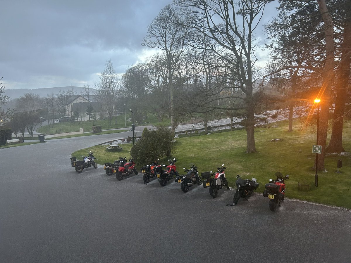 XJRT1964's tweet image. Well, it wouldn’t be our first @QueensferryMoto Tour of the year without some snowy, sleety shite ❄️ ⛄️ on the second morning in Banff 🤣 #highlandloop #jointheride