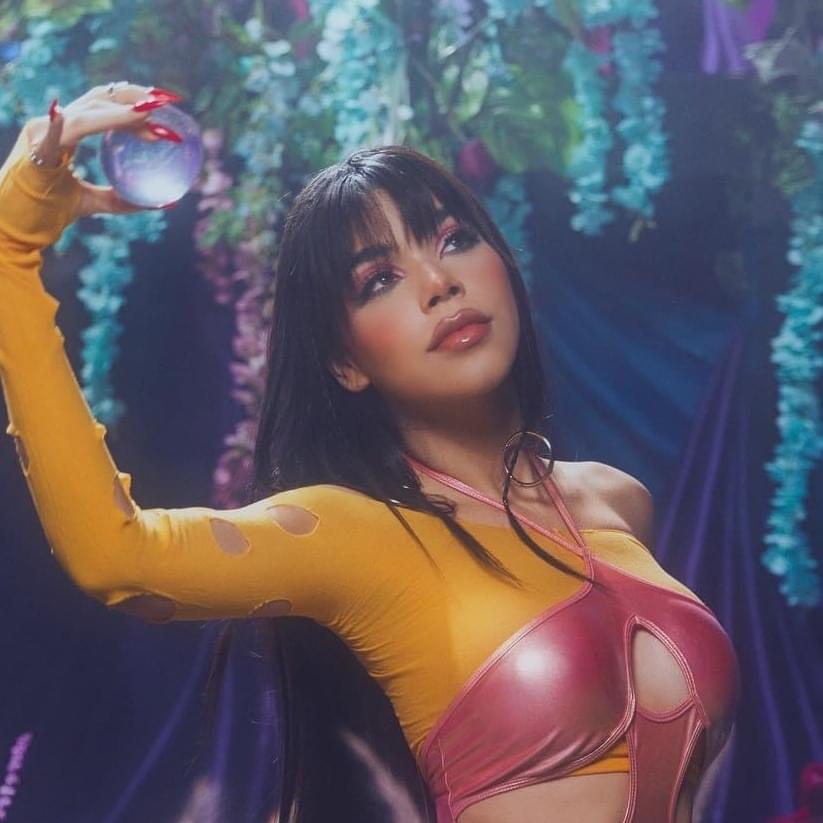 chartdata's tweet photo. .@keniaos' "Malas Decisiones" has now surpassed 100 million streams on Spotify. It's her first song to reach this milestone. https://t.co/mfN4MAqcT7