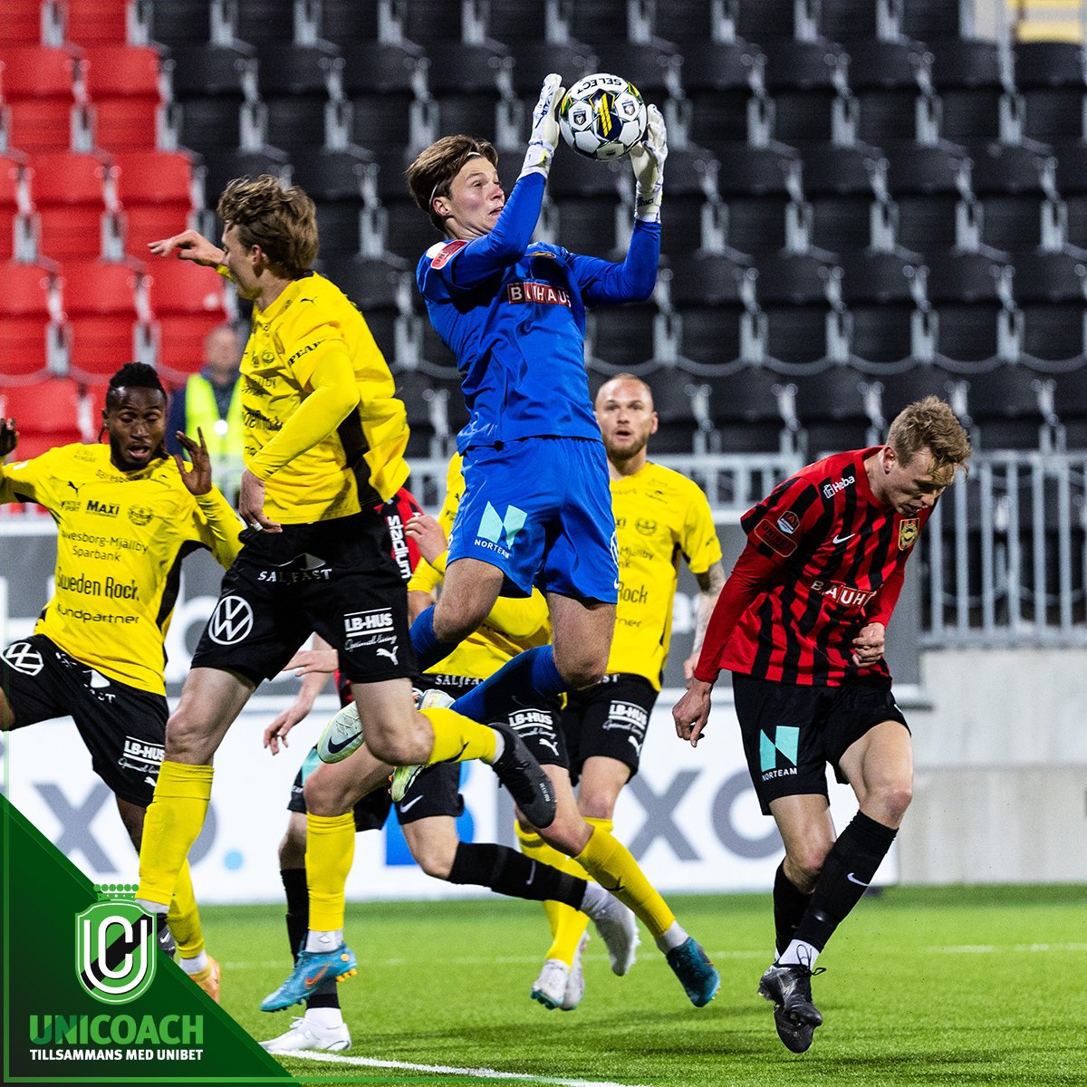 Unicoach_se's tweet photo. ✅ Hållen nolla
✅ Tre poäng
✅ Debut i @AllsvenskanSE 

Filip Sidklev (född 2005) måste ha haft en fantastisk måndagskväll med @bpfotboll på Grimsta IP! ⚽️😍
#Allsvenskan #BP https://t.co/Ox9NnhcBqd
