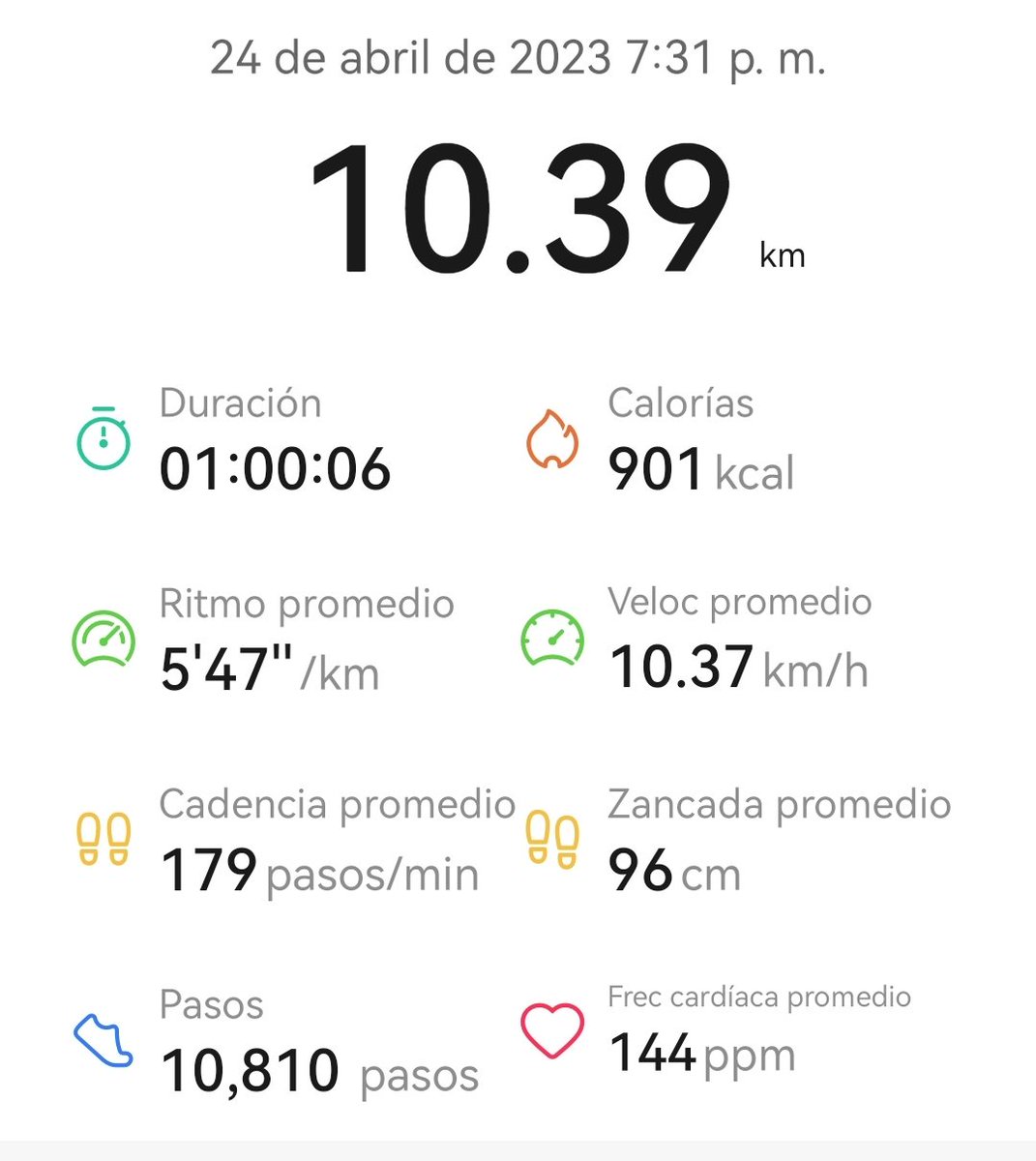 pablotorreskno's tweet photo. Kms nocturnos,hoy método continuo 60 minutos de carrera,seguimos #SumandoKms #YoElegiCorrer #LoveRunSmile https://t.co/x0RCSR8SrY