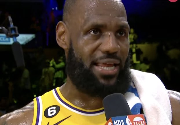EBCEsportes's tweet photo. #NBAPlayoffs 
FIIIIM DE JOOOGOO!!

O Lebron mostrou o porque ele é o Rei!!
Que jogo!!

Placar pós-prorrogação: Lakers 117 x 111 Grizzlies 

E os Lakers lideram por 3-1 https://t.co/TCjJBv9qHN