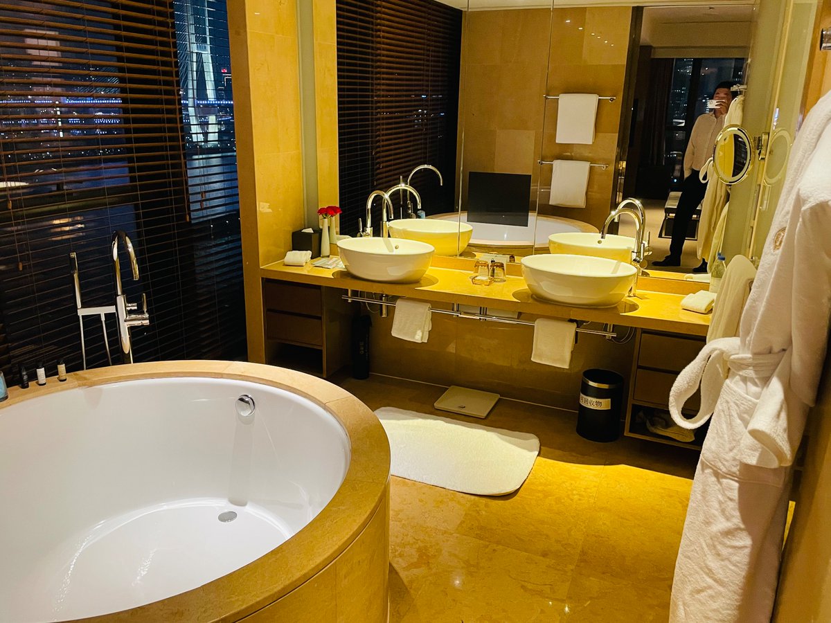 Intercontinental Expo hotel