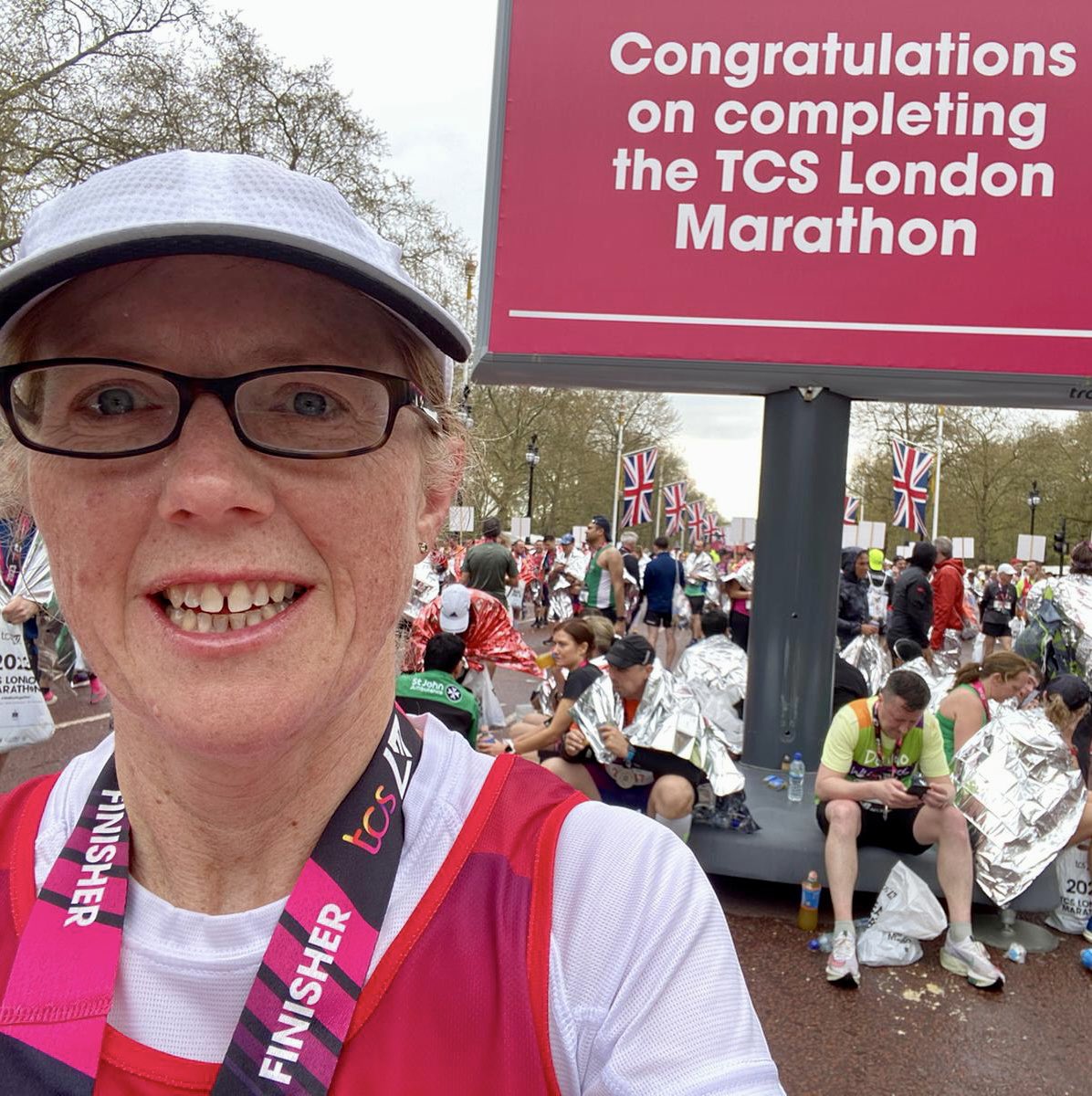 SteepleClub's tweet photo. Congratulations to Club member, Anna, for completing the #londonmarathon2023 in an amazing time! Raising funds for @TheBHF https://t.co/STc2zp8uK6