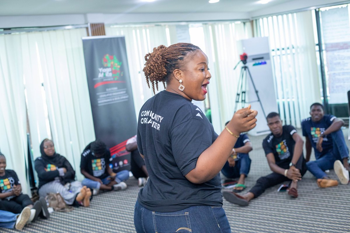 kargbosamesther's tweet photo. Leadership is a beautiful art that makes you as an individual accept responsibility for enabling others to achieve a share purpose under conditions of uncertainty.

I accepted the challenge of owning my space and reflecting my light.
@YIAGA https://t.co/pMHVFoctyD