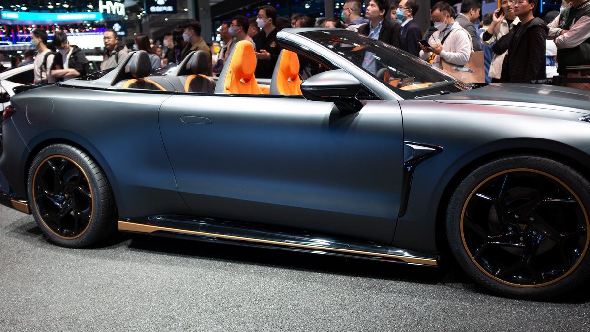 MotorsUniland's tweet image. Neta, a new Chinese vehicle brand, presented its new Neta GT, which is positioned as the most affordable sports car. The handsome styling and price is suitable for young people. #netagt #neta #ev #gt #shanghaiautoshow2023