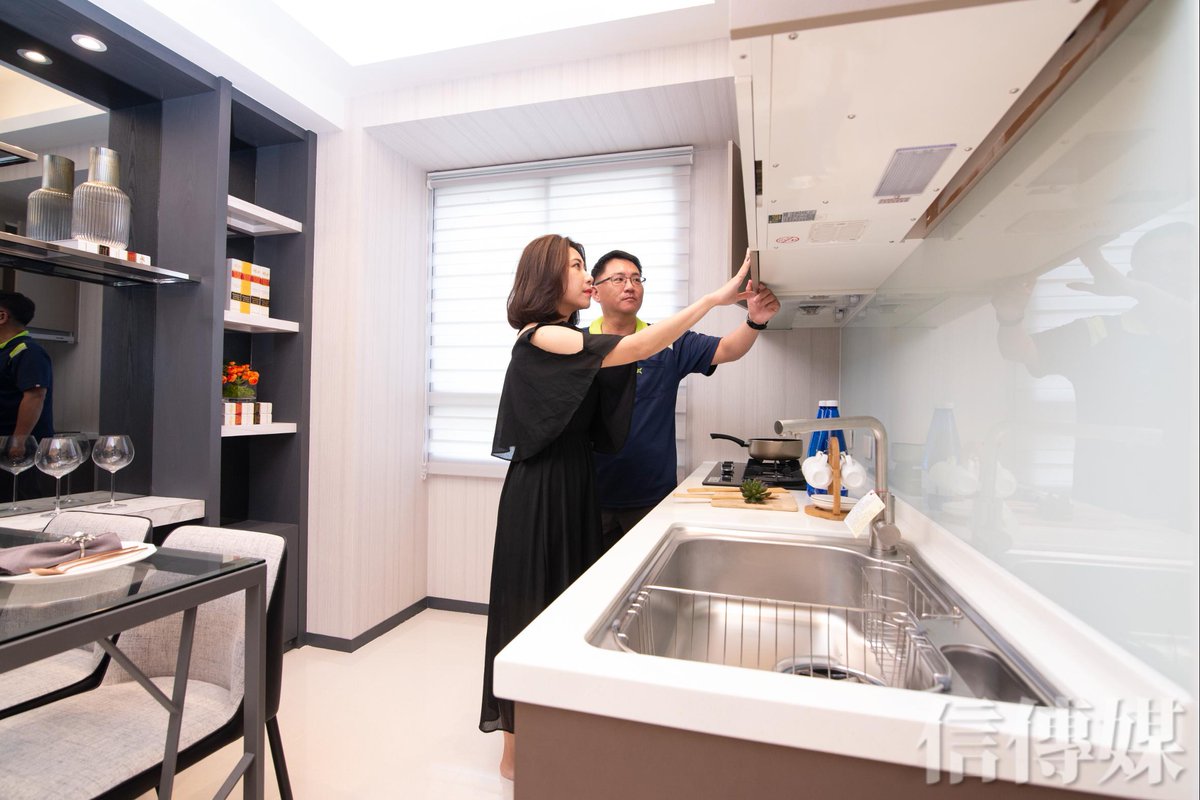 CredereMedia's tweet photo. 房價有感成長，購屋門檻提高，購屋族的自備款壓力也增加，依據聯徵中心資料，統計全台各縣市2022年第4季與2019年同期貸款數據，三年間自備款增價最多的前三名分別為，新竹縣121萬、新竹市77萬以及台南市56萬。 #房價 #購屋 #自備款 #新竹縣 #新竹市 #台南市 https://t.co/ZDK6plc9v3 https://t.co/hKJbP9NdtU