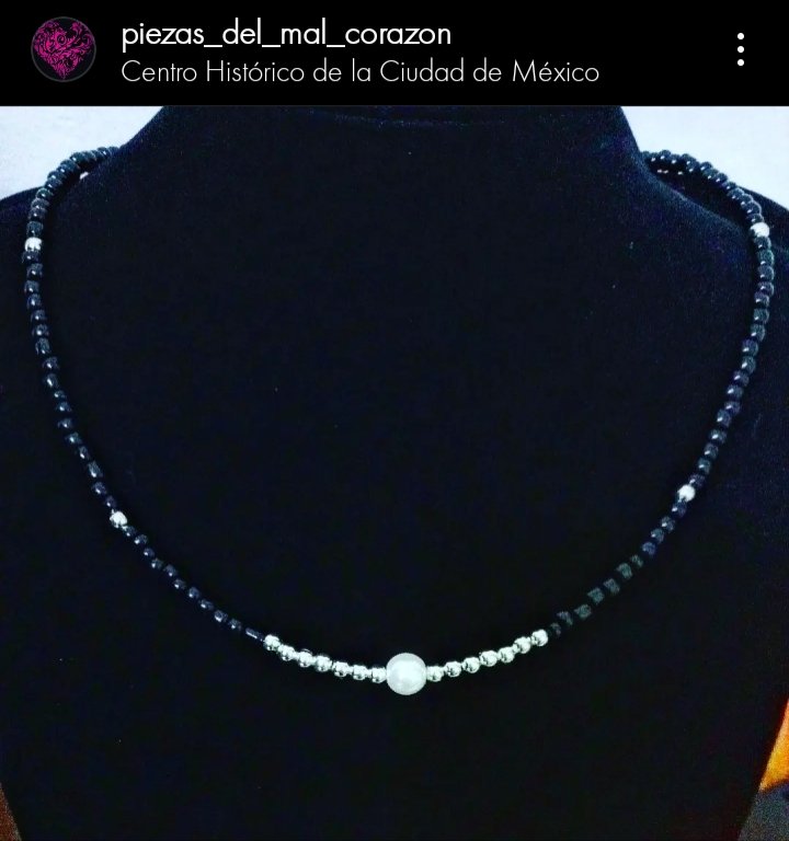 BadHeartMex's tweet photo. #choker #pearl #perlas #HandMadeHearts💜 #handmadewithlove♥️ #hechoamanoconamor♥️ #PiezasDelMalCorazón💜🕉️📿 #collar #necklace #madeinMéxico🇲🇽 #hechoenméxico🇲🇽 #handcrafted https://t.co/tK9yzQIuDN