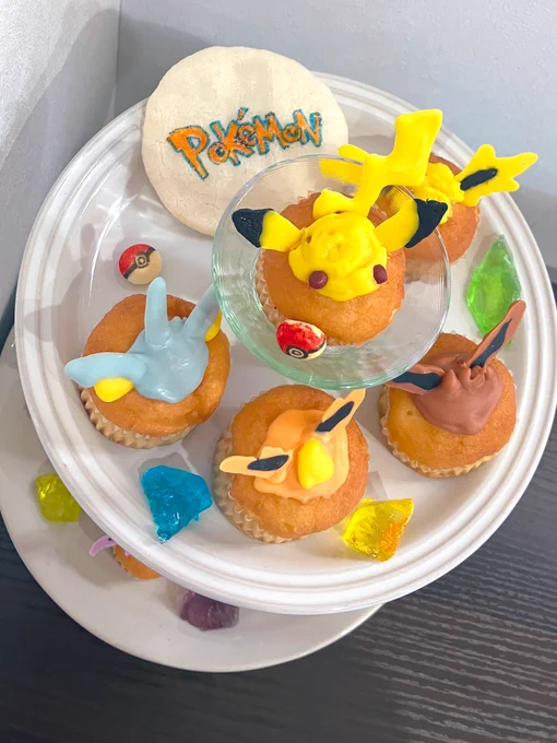 可愛いの極み作っちゃったブイズのカップケーキタワー 