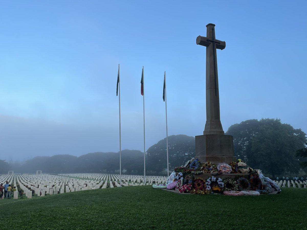 Port Moresby’s Bomana Commonwealth War Cemetery - with almost 4,000 graves - was a moving and poignant setting for #AnzacDay2023 in #PNG, especially as the mist lifted and last post played. An honour and a privilege as always to be able to pay my respects here. #LestWeForget