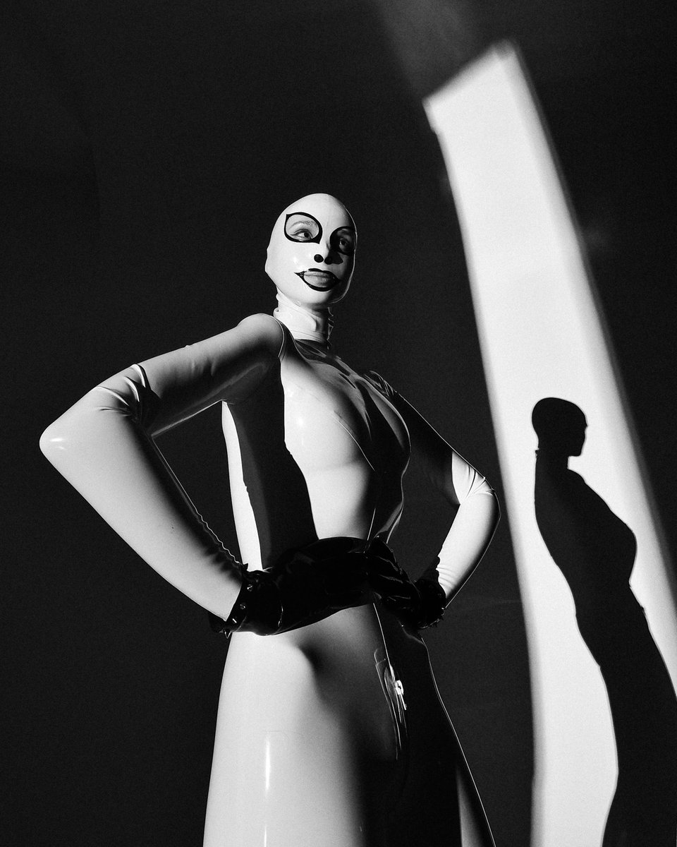 Alexander James tweet media