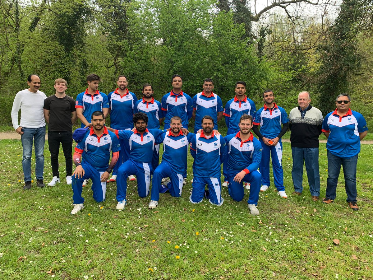 cossonaycricket's tweet photo. New season vibes 🔵⚪✨

Our Tigers were out in action for the first game of the season against Geneva CC over the weekend! 

We fell short in the opening T10 fixture, but will be back up and strong this weekend for a big double header 💪

#Cricket #Switzerland https://t.co/iBvs2buYmq