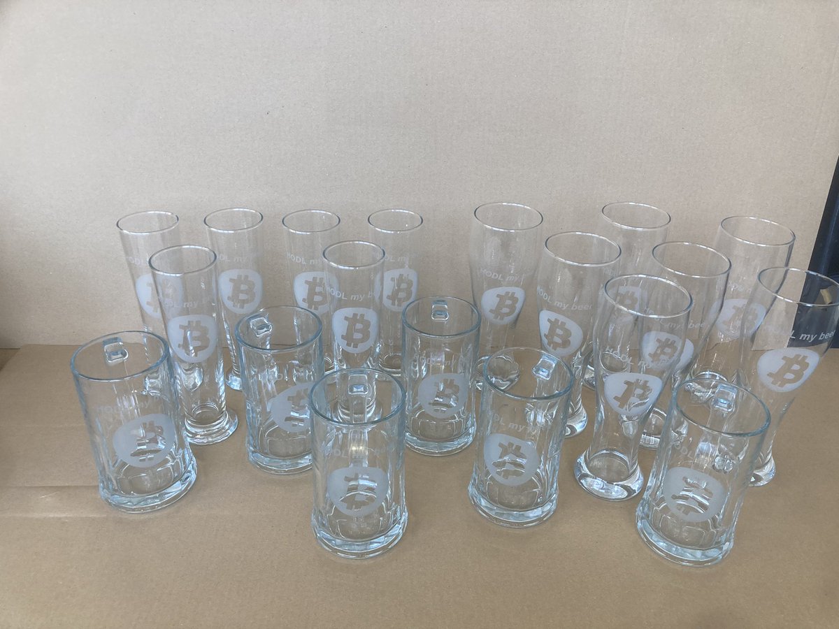 Shifty_21000000's tweet photo. #HODLmybeer #bitcoin Gläser ready für die @Swissbitcoincon 💪🏻
Zu kaufen am Stand von @DezentralshopCH 🥳
Ich liebe es beim #POW #proofofwords im Ohr zu haben😍 @toobittofail , vielen Dank für die neuen Tracks👌🏻 https://t.co/JBlqP5plNr