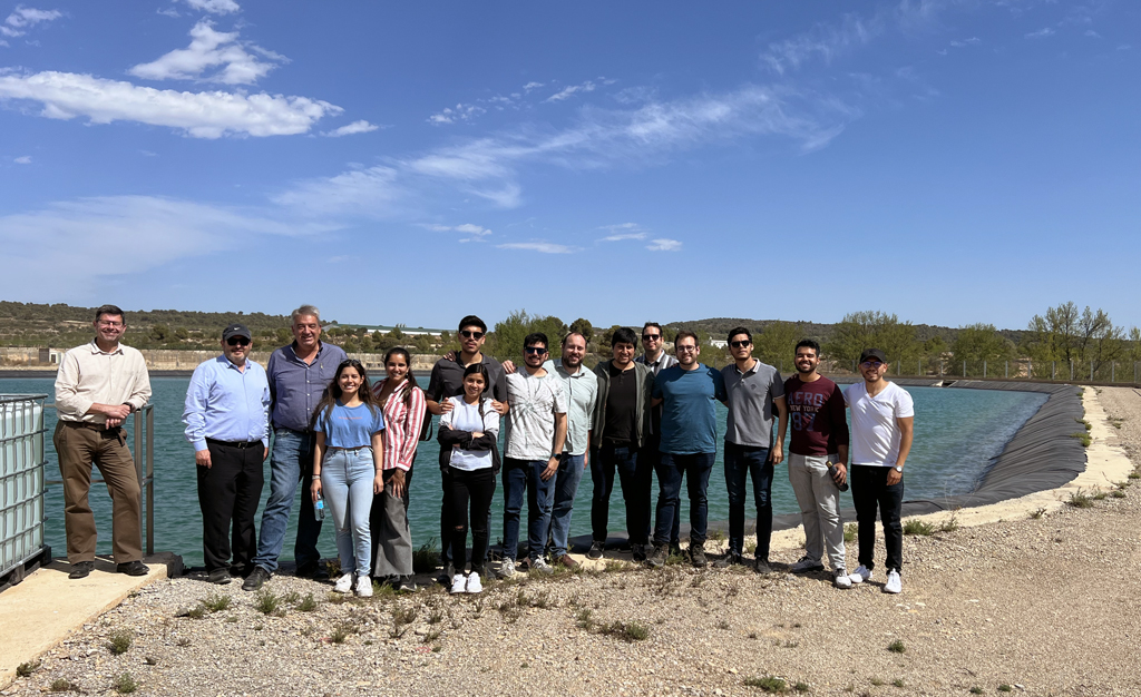 mihmaupv's tweet photo. #FormacionMIHMA
👉En nuestro #MasterAgua💧estamos conectados con el mundo profesional y de empresa.
😀Un ejemplo es la visita a la CCRR de Villar del Arzobispo (Valencia), en el marco de la 📖asignatura "#Planificación y diseño de redes de distribución de #agua". https://t.co/FUN2RErhLy