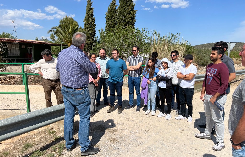mihmaupv's tweet photo. #FormacionMIHMA
👉En nuestro #MasterAgua💧estamos conectados con el mundo profesional y de empresa.
😀Un ejemplo es la visita a la CCRR de Villar del Arzobispo (Valencia), en el marco de la 📖asignatura "#Planificación y diseño de redes de distribución de #agua". https://t.co/FUN2RErhLy