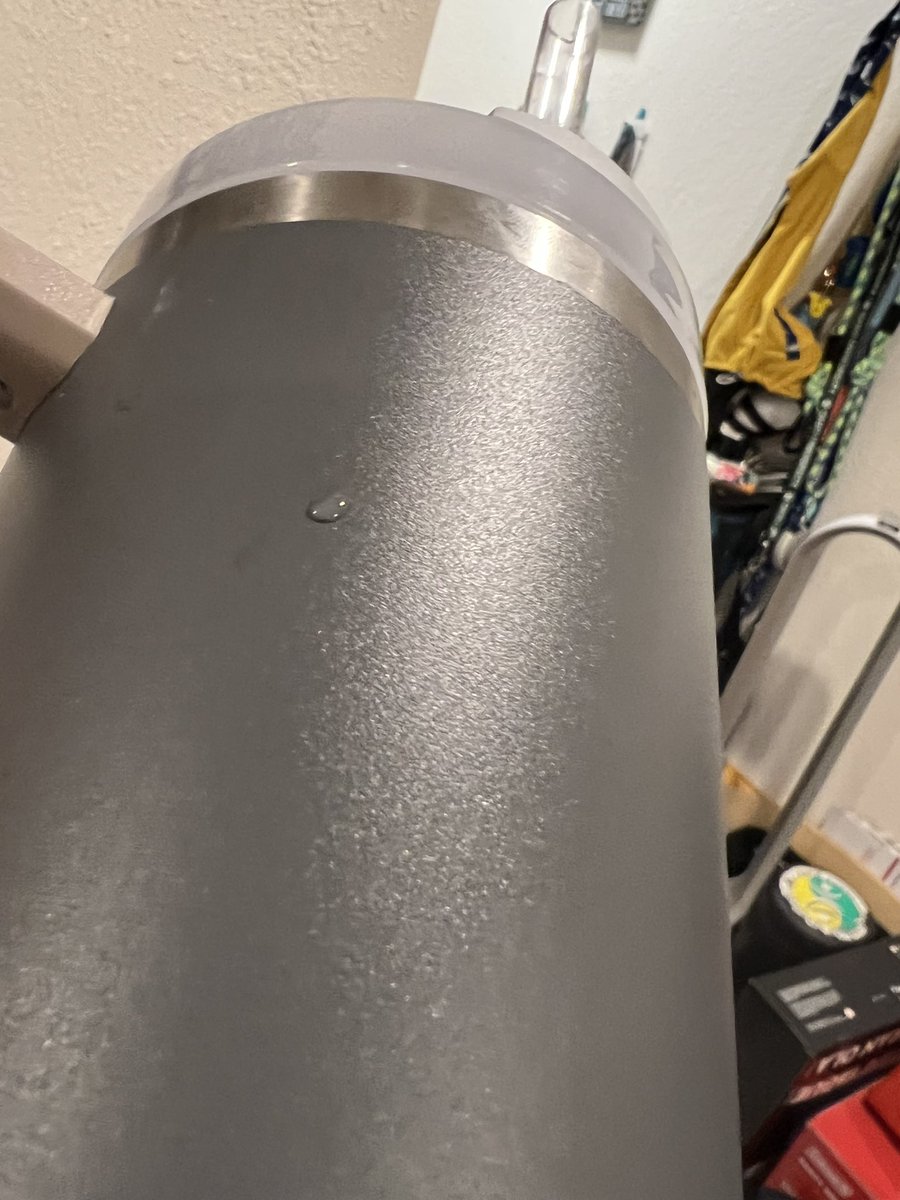 stefung16's tweet photo. @StanleyBrand this cup goes through the dishwasher, and now the lid doesn’t fit correctly 🤦🏻‍♀️🙃 smh. Is that normal? https://t.co/aqyzaAJoSo