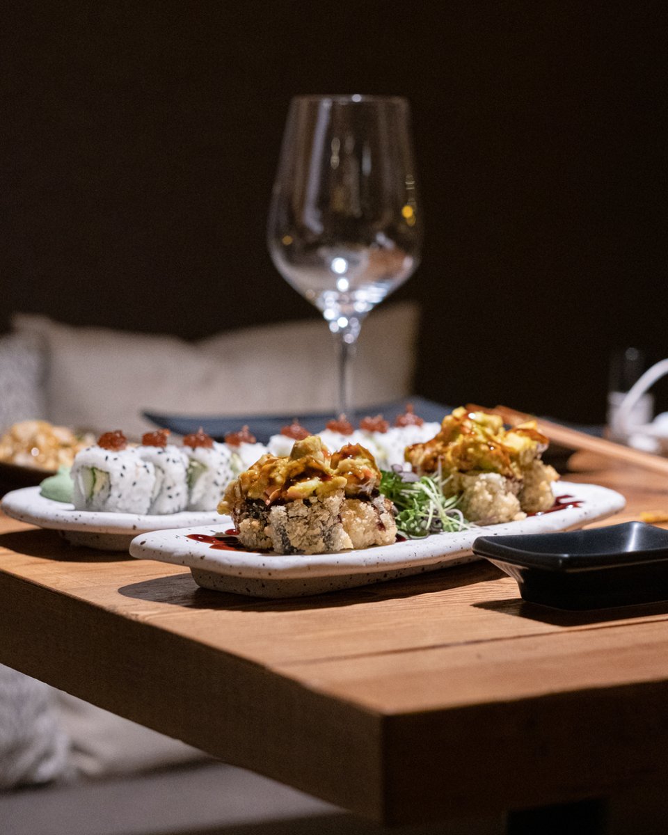 Sushi21Sbd's tweet photo. ¿Que preferís, comer en la terraza cuando salen los primeros rayos de sol, o sois más de comer en interior? 🌴☀ https://t.co/q2Nqx4syyA