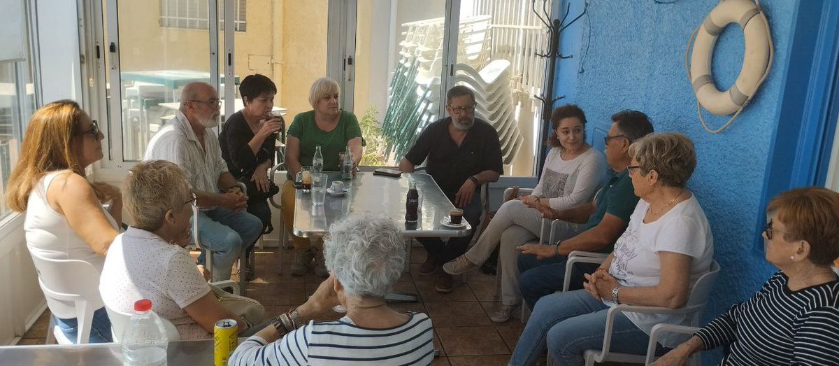 InmaNietoC's tweet photo. Jornada con mi querido compañero Quique Usoz y miembros de su candidatura a la Alcaldía de #ElEjido. 

Balsa del Sapo, playa de Balerma, o los problemas del sector del manipulado están entre sus objetivos.

Y recuperar la millonada que los corruptos han robado en el Ayuntamiento. https://t.co/s11OpmaFzO