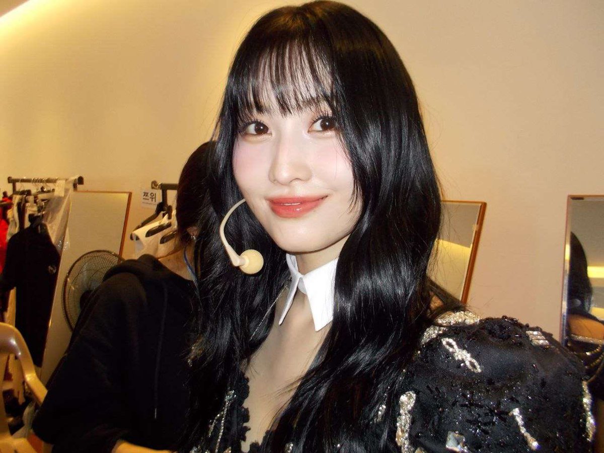 msmbbl's tweet photo. 🍑📸 | 230425

#TWICE #트와이스 #MOMO https://t.co/amifV1kwKw