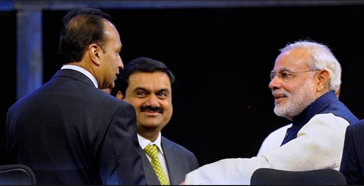 FennysoN's tweet photo. Its not #ModifyingIndia its #Adanifying #India
Spending the #TaxMoney of Indian citizens in the name of different projects and later selling it to corporates..
Ridiculous ❗️ and if somebody questions that they will be threatened or treated as #Deshdrohi
#DemocracyInDanger https://t.co/VSX3UXdz6i