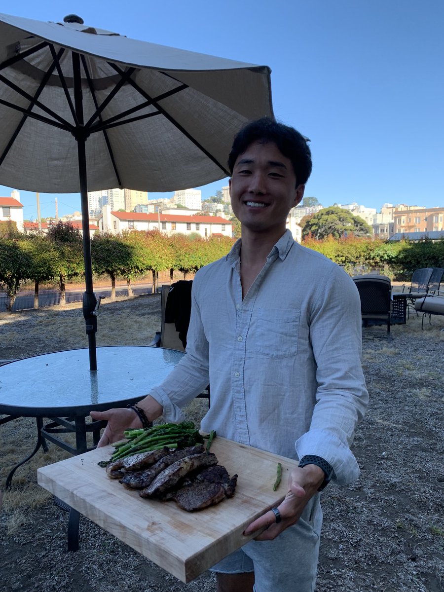 safwaankay's tweet photo. We’re looking for a new roommate!

-Location: Fort Mason, 3 mins from @fdotinc &amp; the ocean

-Start date: May 1st

-Comes with: private dinners, intimate concerts, &amp; Bob’s donuts 

DM me or @DanteMonaldo⁩ if you’re interested https://t.co/IiXWkaVZ9q