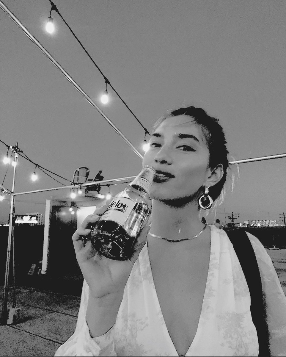 ⠀⠀ ⠀⠀ 
          drinks on me. 
⠀⠀