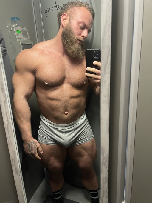 Good morning twitterrrrrr ☀️ https://t.co/ERsz3g3hF9<a href="/tag/8weeks"class="tags"><span>#8weeks</span></a>