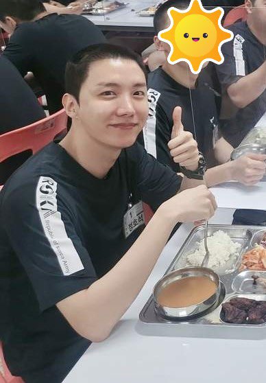 [🫡] 

23.bölük’ten Jung Hoseok 🫡

Café Trainee Sketch, müfreze komutanı tarafından yüklenen resmi bir askeri fotoğraftır. 

#JHOPE #정호석 <a href="/BTS_twt/">방탄소년단</a>