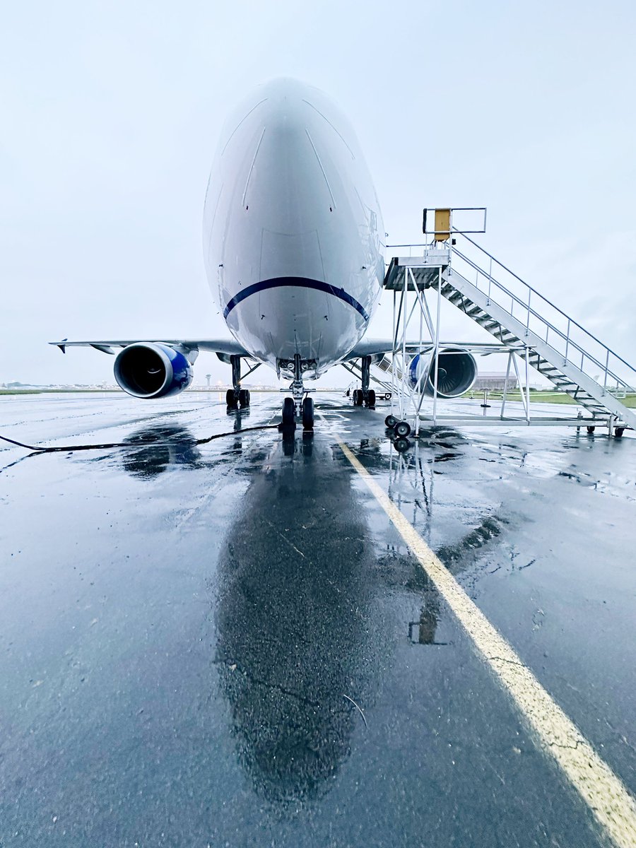 AirZeroG's tweet photo. ✈️This is day 1 for @esa’s 81st science flight campaign…. But this week, there’s a twist. We’re flying you to the Moon and Mars! 🌕🔴 12 experiments of which 8 could have direct applications in the future lunar missions. (Yes our toy moon is bigger than our toy Mars 😅) #ESA81 https://t.co/W0aQhxMeO0