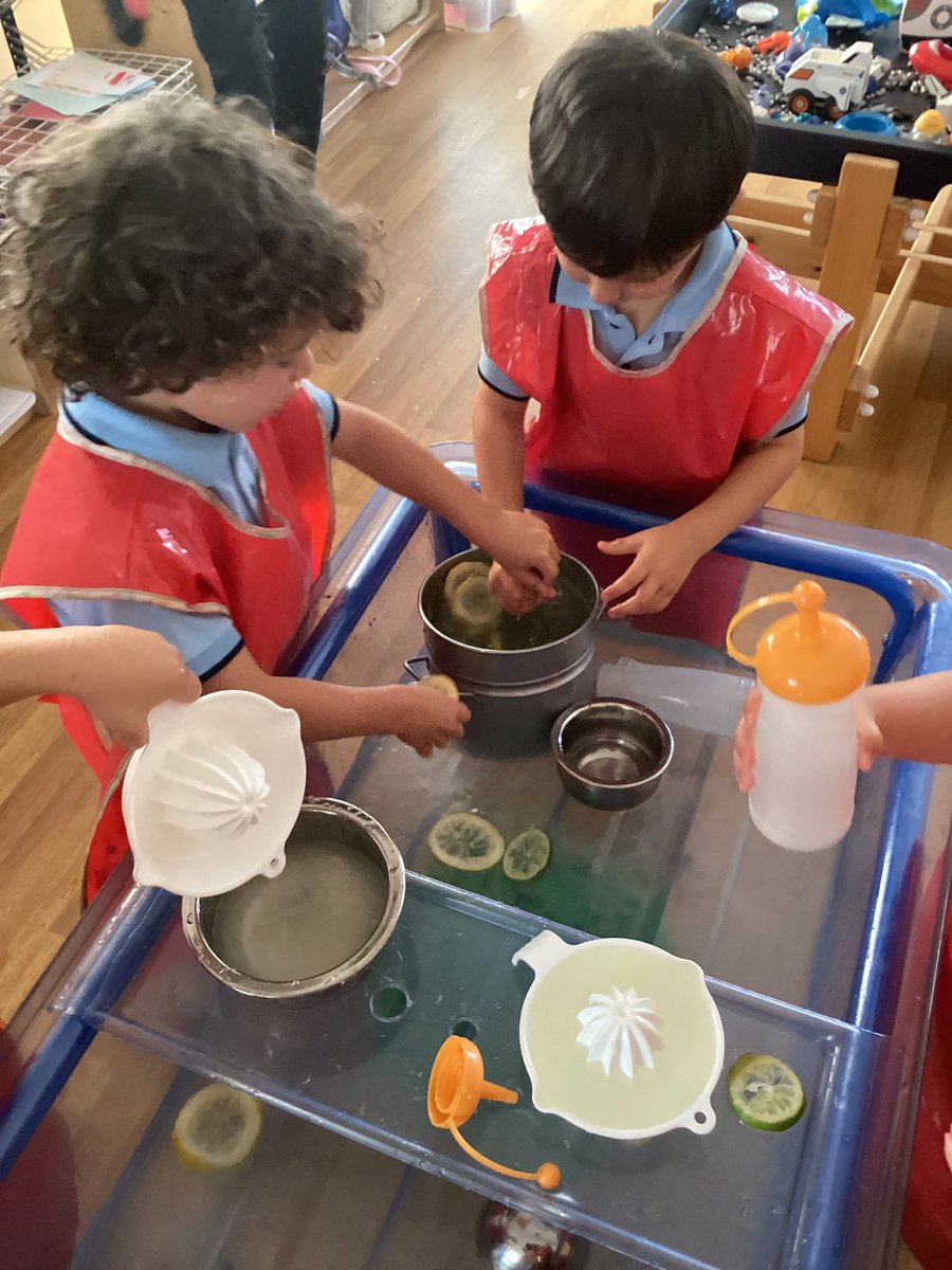 JESSjumeirahFS1's tweet photo. Real Life Learning through play by making lemonade. This also helps to develop our fine motor control. #JESSJumLearning #EYFS #learningthroughplay https://t.co/5bYTclbWhd