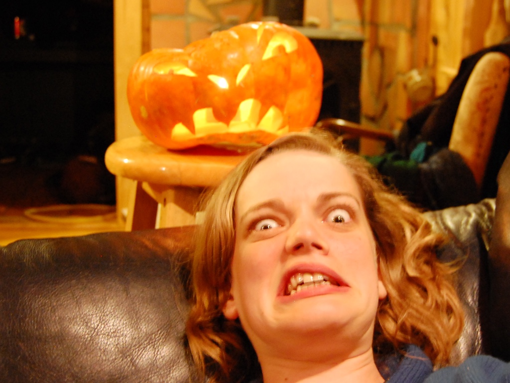 begemotike's tweet photo. I also know her as a pumpkin impersonator https://t.co/m7XhkK49hC
