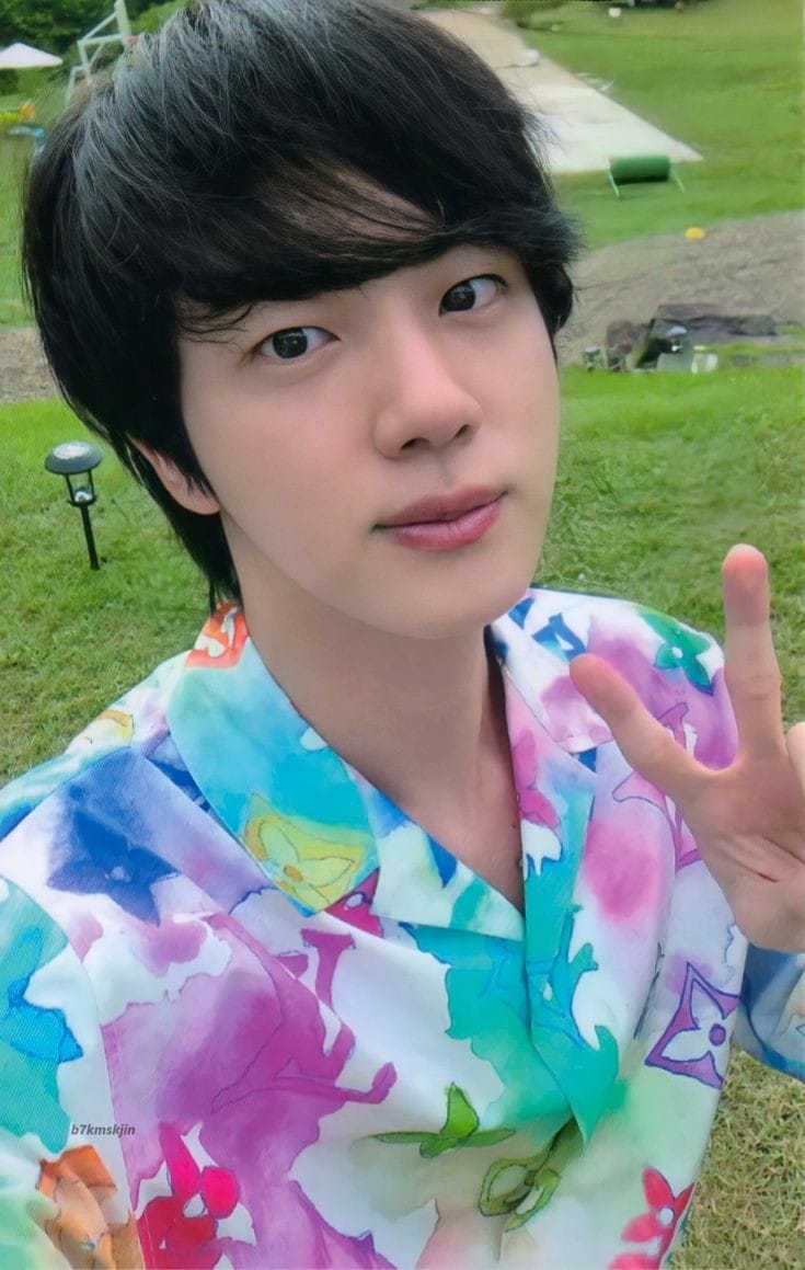 BTS_inValencia's tweet photo. Buenos días! 💜
No trates de entender la vida, sólo... vívela.
FELIZ MARTES! 🐹
@BTS_twt #BTS #ArmyValencia 
#JIN #SEOKJIN
#방탄소년단진 #석진 #김석진
Comenta utilizando los # 🫶🏻 https://t.co/HhLBOXD4iZ